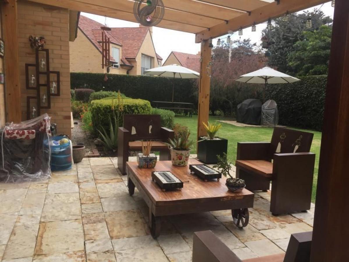 3 bedrooms House in Cundinamarca, Colombia No. 4559