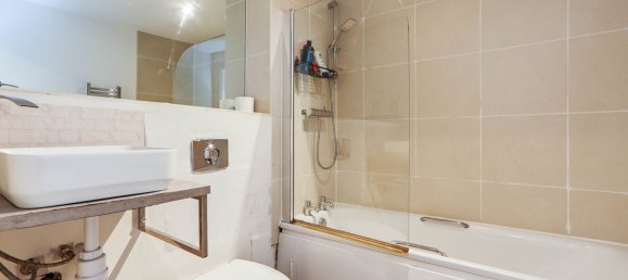  Apartment in Leeds, United Kingdom No. 1991 8