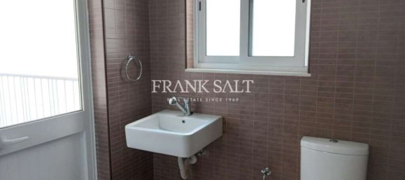 3 bedrooms Apartment in Nadur, Malta No. 5710 4