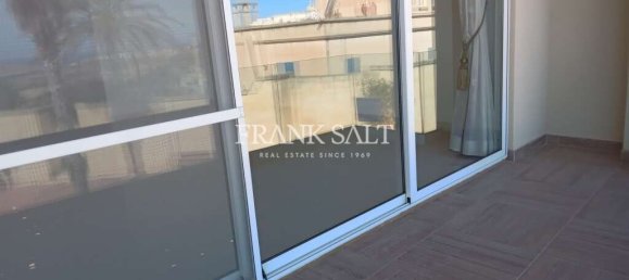 3 bedrooms Apartment in Nadur, Malta No. 5710 2