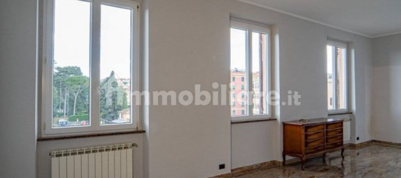 2 bedrooms Apartment in Genoa, Italy No. 351636 9