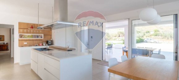 4 bedrooms Villa in Castellammare del Golfo, Italy No. 355364 14