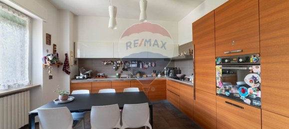 10 Schlafzimmer Wohnung in Serra San Quirico, Italy, Nr. 345731 3