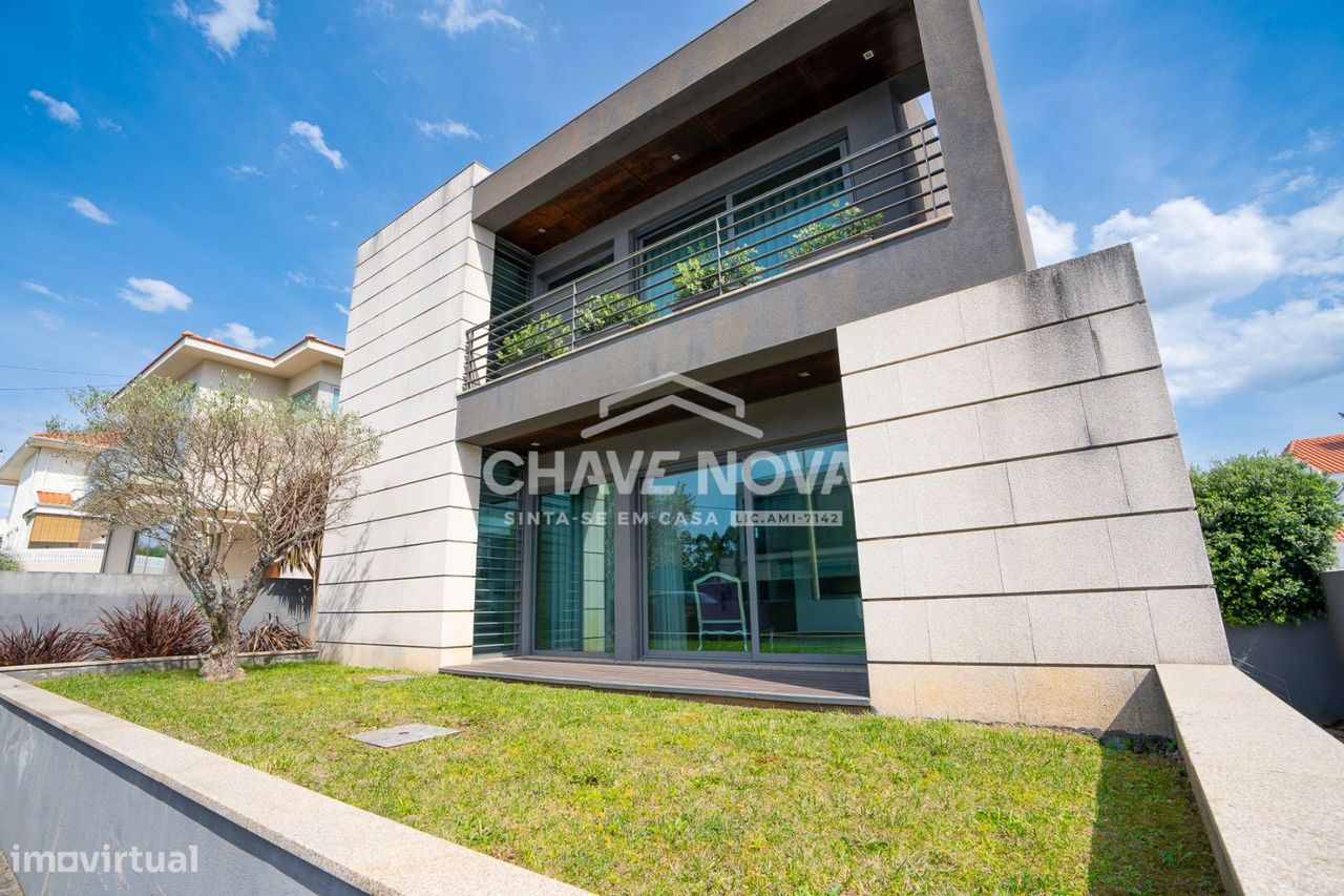 3 bedrooms House in Vila Nova de Gaia, Portugal No. 206847