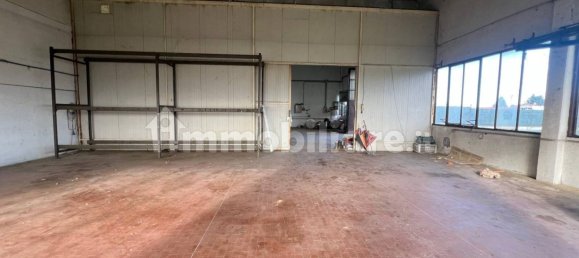 Armazém de 3 divisões em San Colombano al Lambro, Italy N.º 125373 8