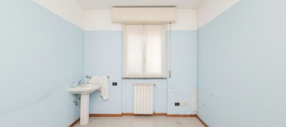 Квартира с 3 спальнями в Пьольтелло, Италия № 357945 25