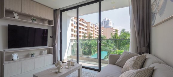 2 bedrooms Condo in Pattaya, Thailand No. 24984 3