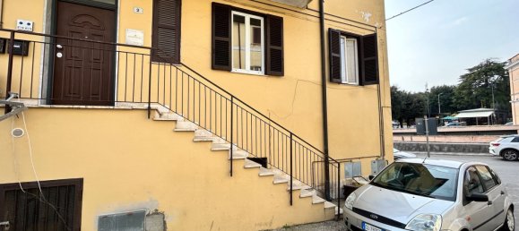 Квартира с 3 комнатами в Риньяно Фламинио, Италия № 284409 7