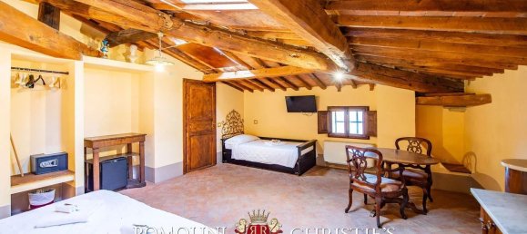 40-Zimmer Villa in Pontassieve, Italy, Nr. 85327 36