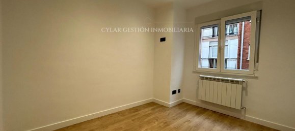 Apartamento de 3 dormitorios en Salamanca, Spain No. 18114 15
