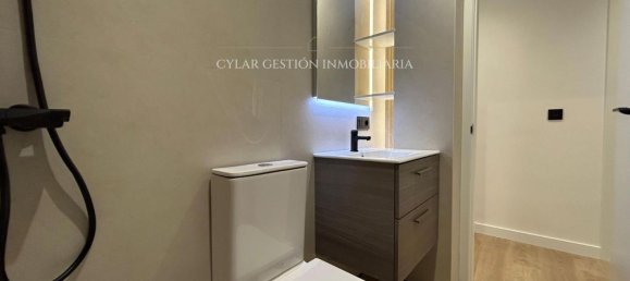 Apartamento de 3 dormitorios en Salamanca, Spain No. 18114 23