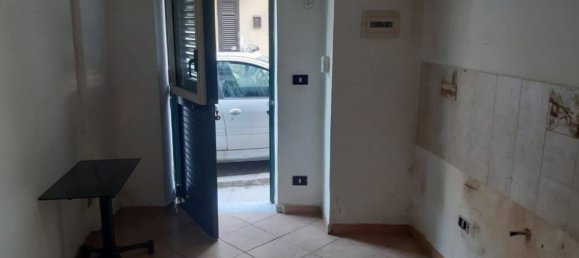 3 bedrooms Apartment in Palermo, Italy No. 376646 5