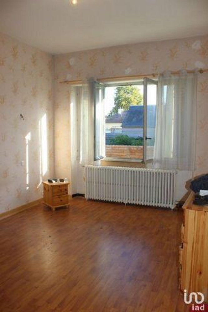 Кондоминиум  с 2 спальнями в Божанси, Франция № 13911