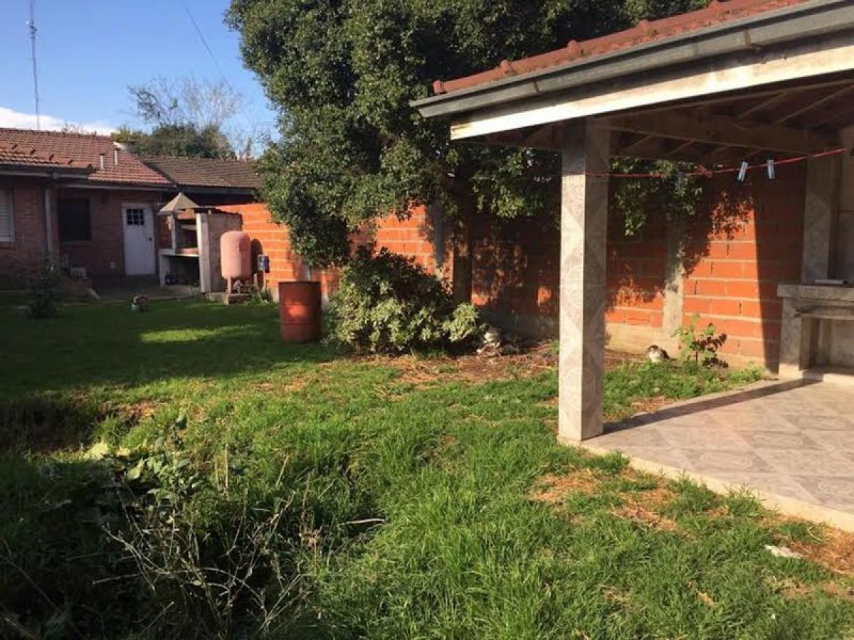 6 bedrooms House in Escobar, Argentina No. 60094