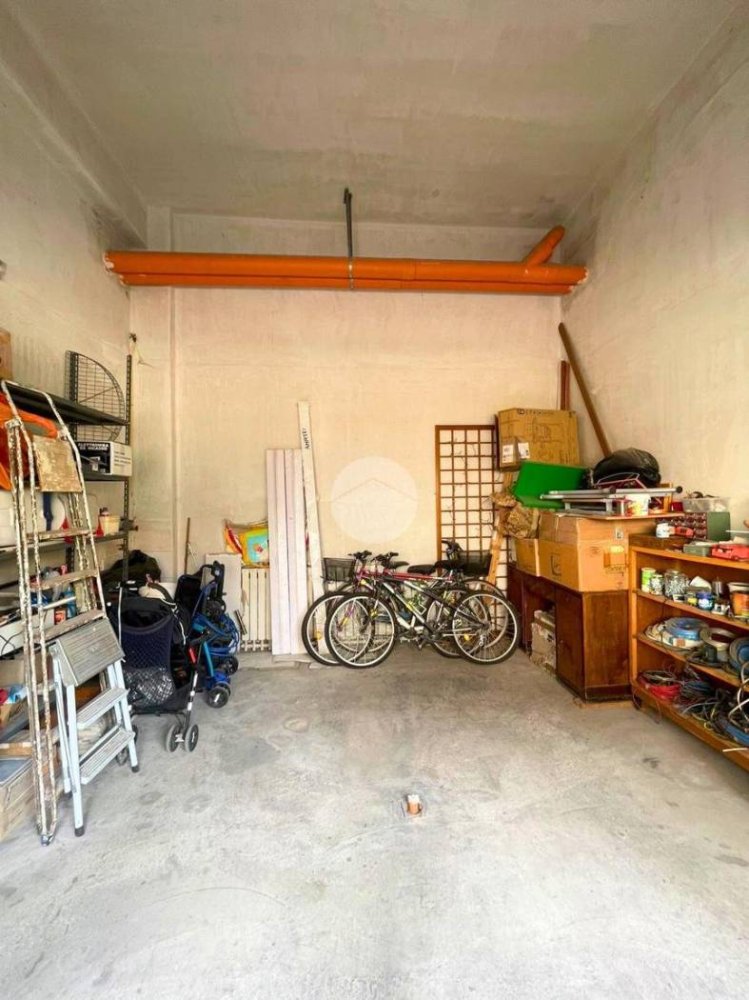 Garage in Palermo, Italy 19m², Nr. 325424
