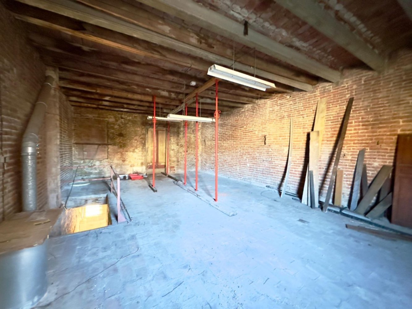 170m² Building in Palamos, Spain No. 167571