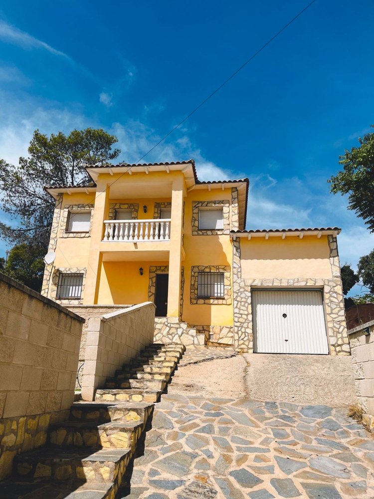 Casa de 3 dormitorios en Toledo, Spain No. 213178