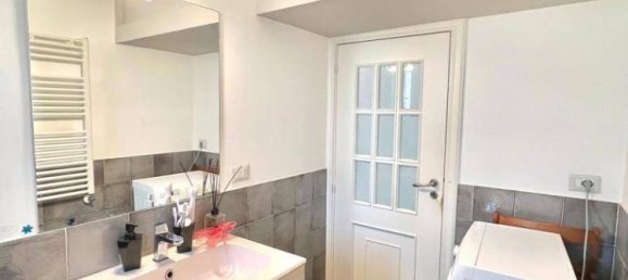 3 rooms Apartment in Pozzuoli, Italy No. 79838 13