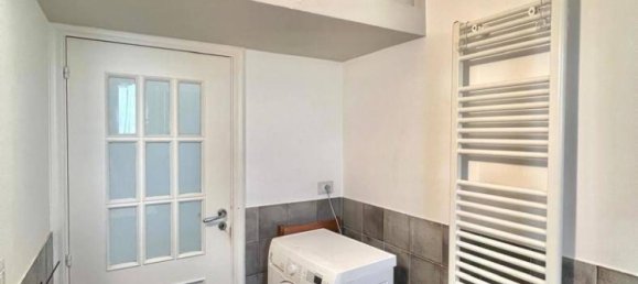 3 rooms Apartment in Pozzuoli, Italy No. 79838 14