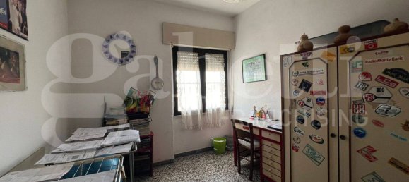 3 bedrooms Apartment in Oristano, Italy No. 266896 8