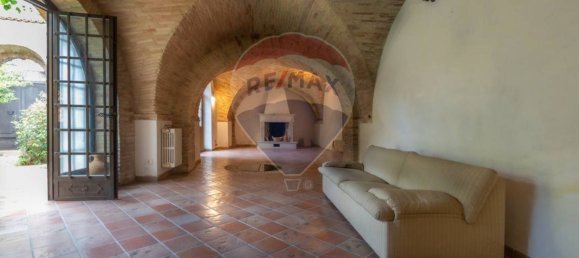 Casa de 4 dormitorios en Chieti, Italy No. 308655 2