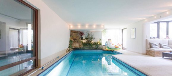 Propiedad comercial de 8 habitaciónes en Hernals, Austria No. 133773 2