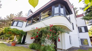 Propiedad comercial de 8 habitaciónes en Hernals, Austria No. 133773