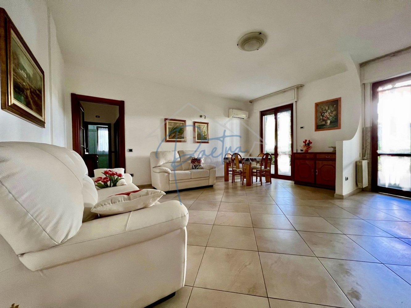 3 Schlafzimmer Wohnung in Massa, Italy, Nr. 356409