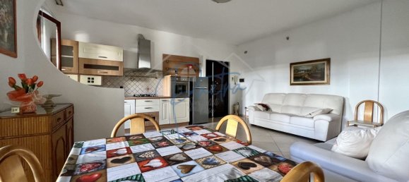 3 Schlafzimmer Wohnung in Massa, Italy, Nr. 356409 10