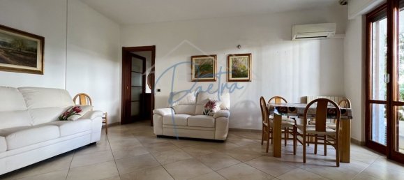 3 Schlafzimmer Wohnung in Massa, Italy, Nr. 356409 6