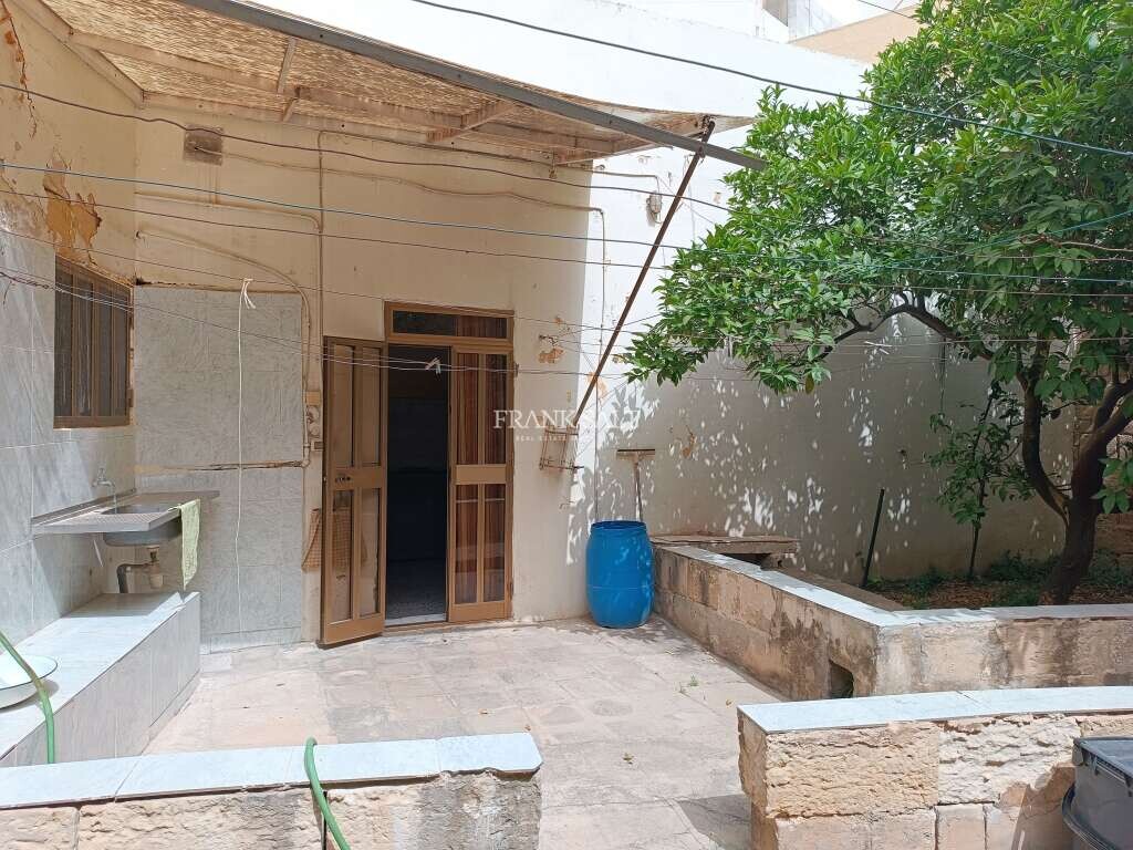 Moradia em banda T2 em Qormi, Malta N.º 1898