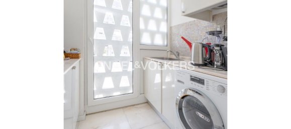 3 bedrooms Apartment in Lisbon, Portugal No. 12186 16
