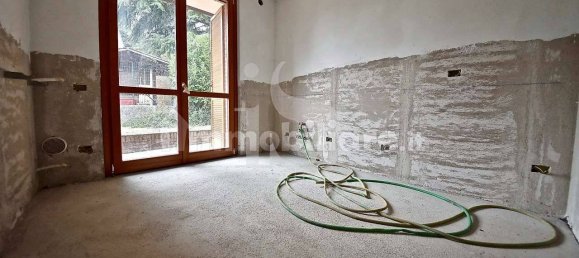 3 Schlafzimmer Villa in Vimercate, Italy, Nr. 76697 8