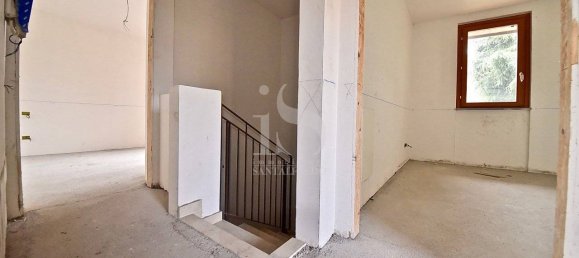 3 Schlafzimmer Villa in Vimercate, Italy, Nr. 76697 15