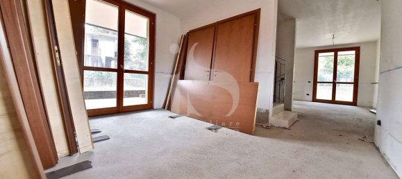 3 Schlafzimmer Villa in Vimercate, Italy, Nr. 76697 10