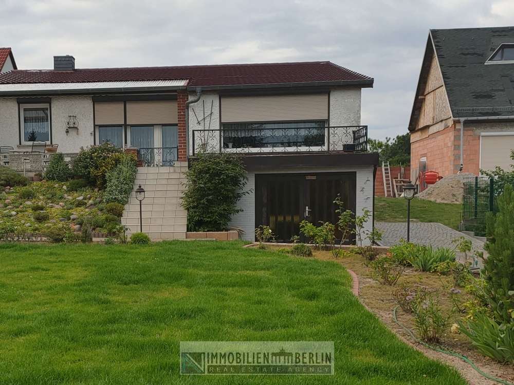 5 chambres Maison de ville à Potsdam, Germany No. 53404