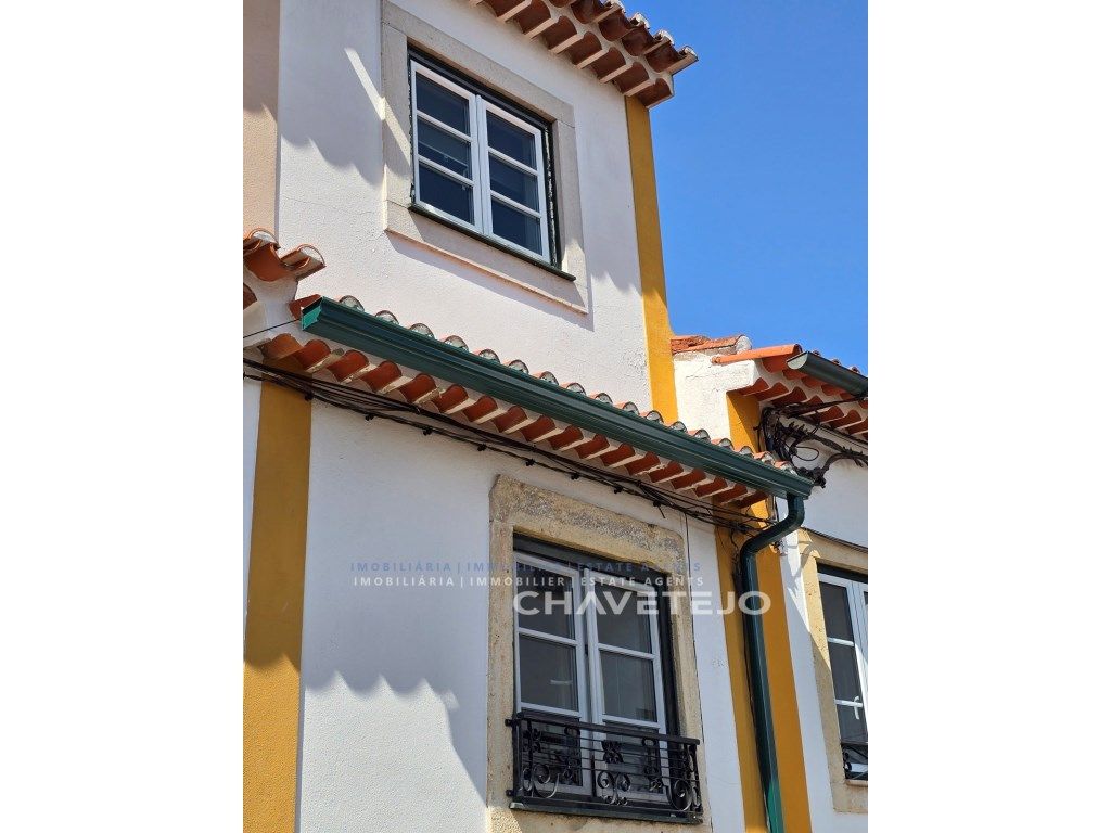Apartamento de 9 dormitorios en Tomar, Portugal No. 266138