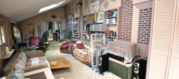 Casa de 3 dormitorios en Vernouillet, France No. 153503 2