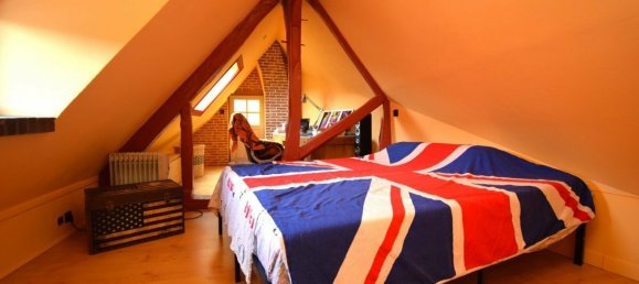 Casa de 3 dormitorios en Vernouillet, France No. 153503 8