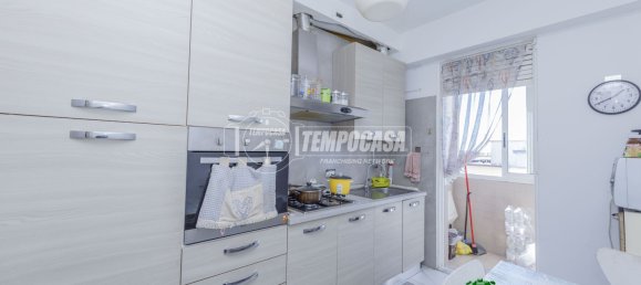 2 Schlafzimmer Wohnung in Milan, Italy, Nr. 378244 7