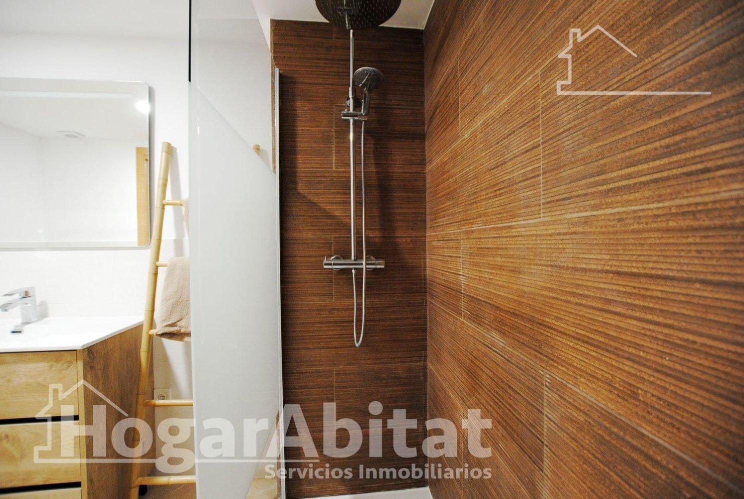 4 chambres Appartement à Valencia, Spain No. 85251