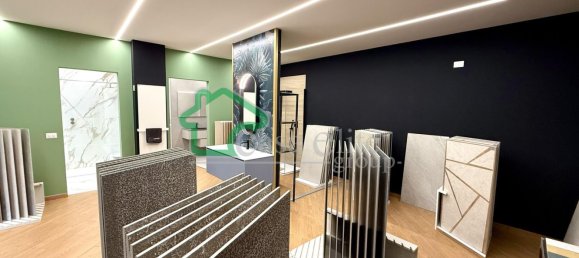 Edificio en Lodi, Italy 216 m² No. 314749 10