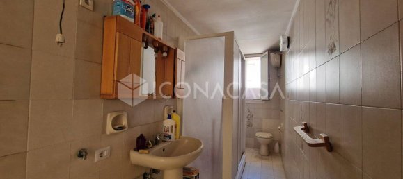 4 rooms Apartment in Naples, Italy No. 266708 2