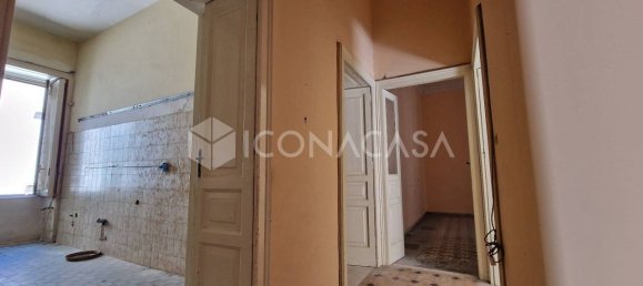 4 rooms Apartment in Naples, Italy No. 266708 19