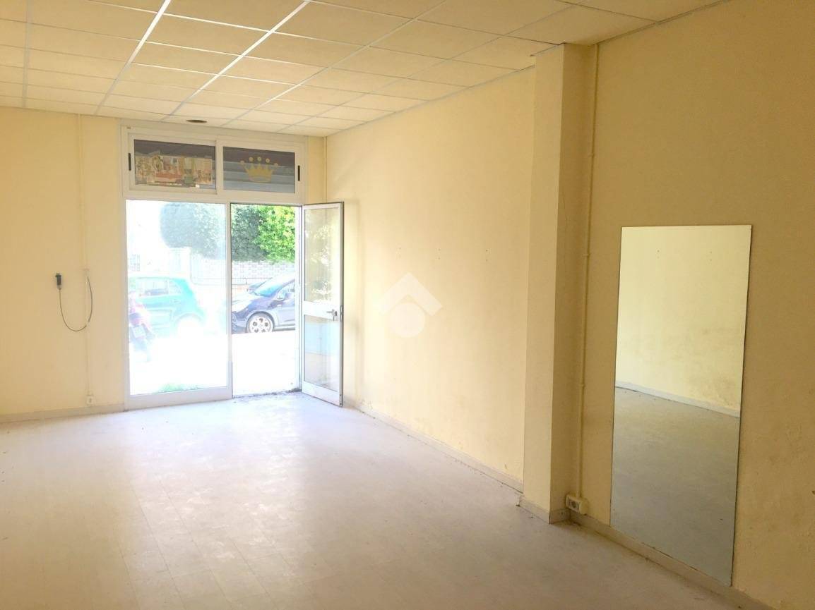 1غرفة عقار تجاري في Palermo, Italy رقم 84104