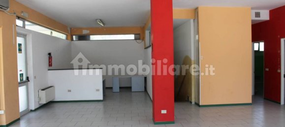Imóvel comercial de 5 divisões em Massa, Italy N.º 39669 6