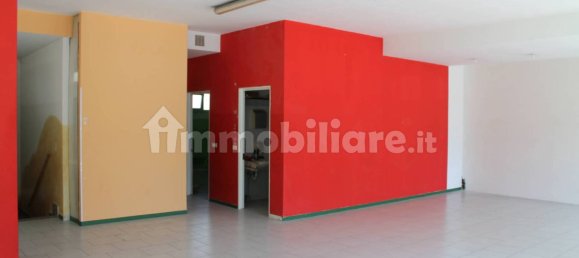 Imóvel comercial de 5 divisões em Massa, Italy N.º 39669 5