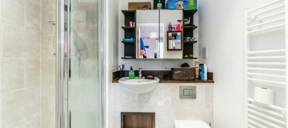 2 Schlafzimmer Wohnung in Croydon, United Kingdom, Nr. 7996 10