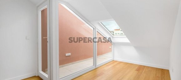 2 غرف نوم منزل ذو طابقين في Lisbon, Portugal رقم 159385 12