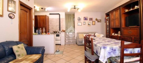 2 bedrooms House in Rivoli, Italy No. 120543 5